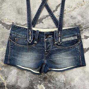 Vintage Levi’s Copper retro y2k medium-wash suspender daisy duke denim shorts 💙